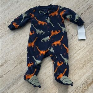 NWT 🆕 Carter’s thermal dinosaurs pyjama onesie 0-3 months double way zipper